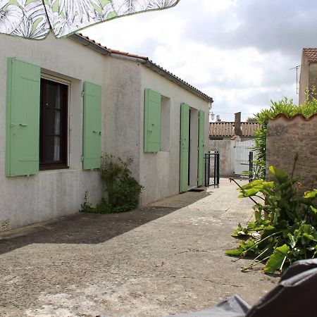 Maison Calme A Saint-Pierre-D'Oleron, 4 Couchages, Proche Commerces, Cour Ensoleillee, Parking. - Fr-1-246A-79 エクステリア 写真